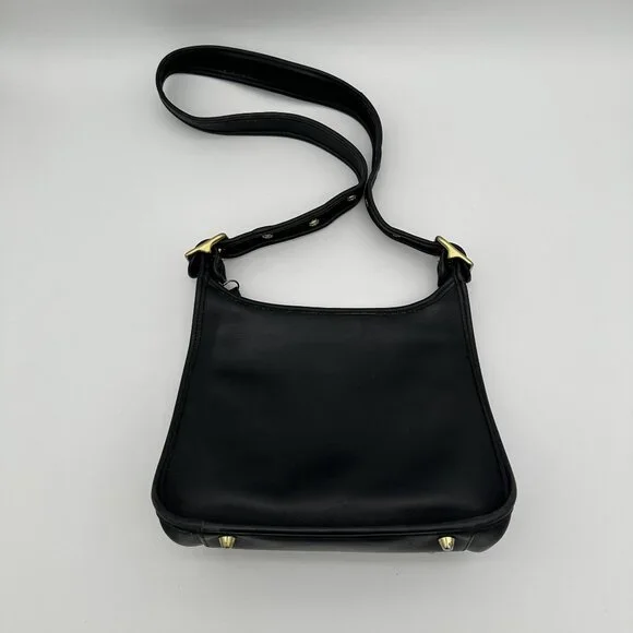 Coach Vintage Legacy Zip 9966 Black Leather Crossbody Shoulder Bag